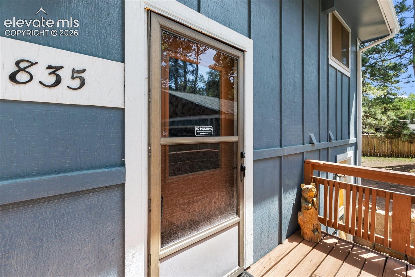 835 E Northwoods Drive