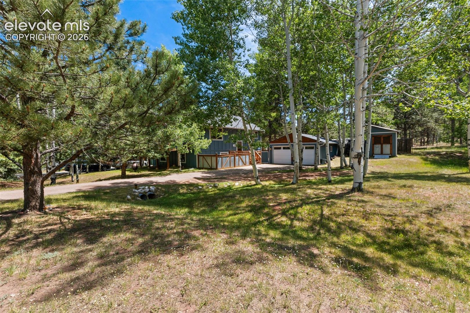 835 E Northwoods Drive