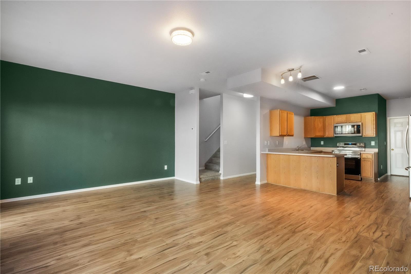 812 Hailey Glenn View