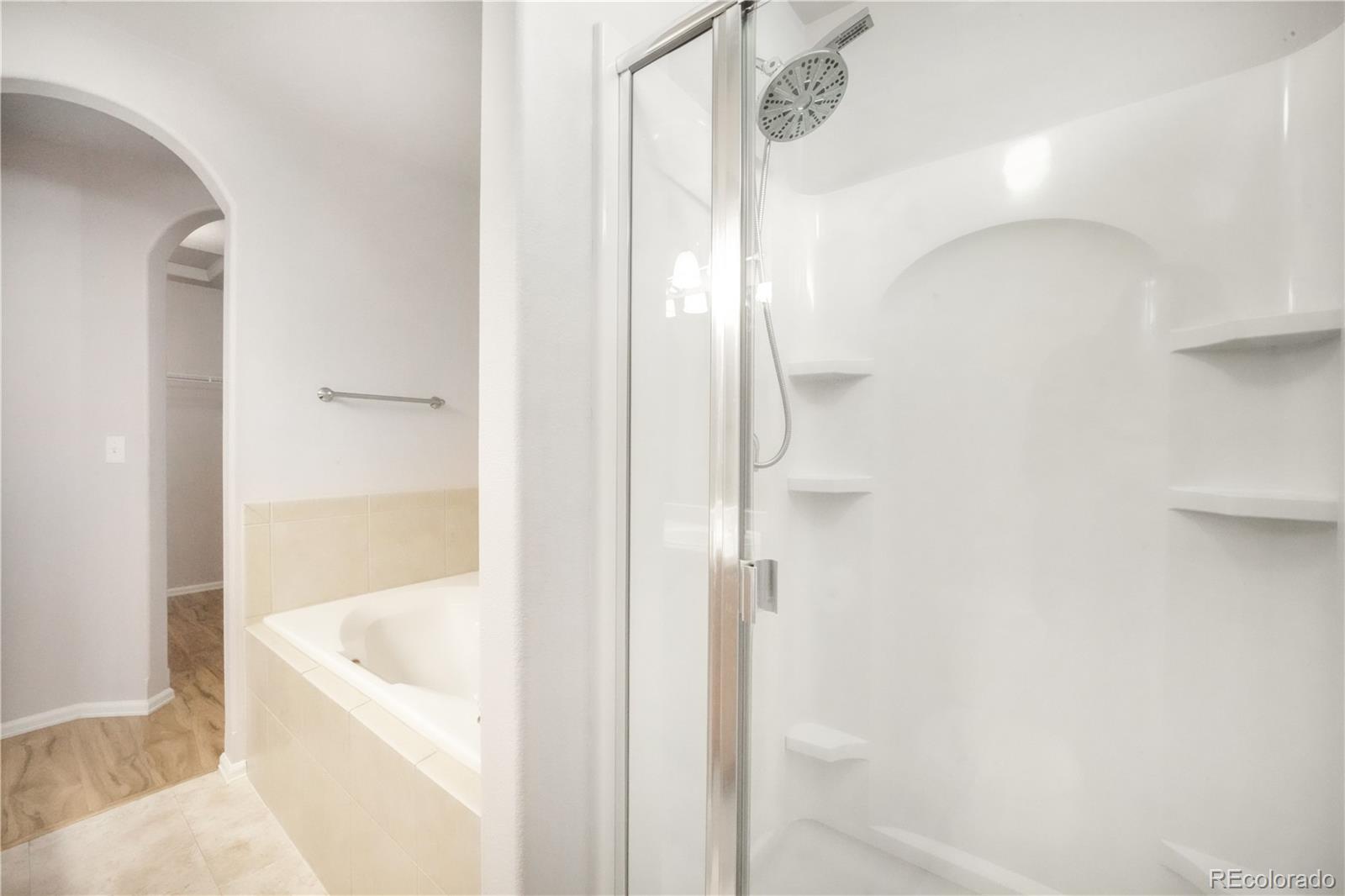 812 Hailey Glenn View