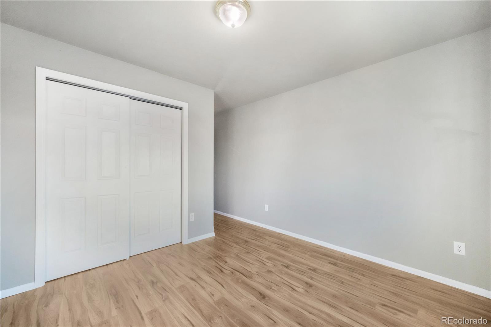 812 Hailey Glenn View