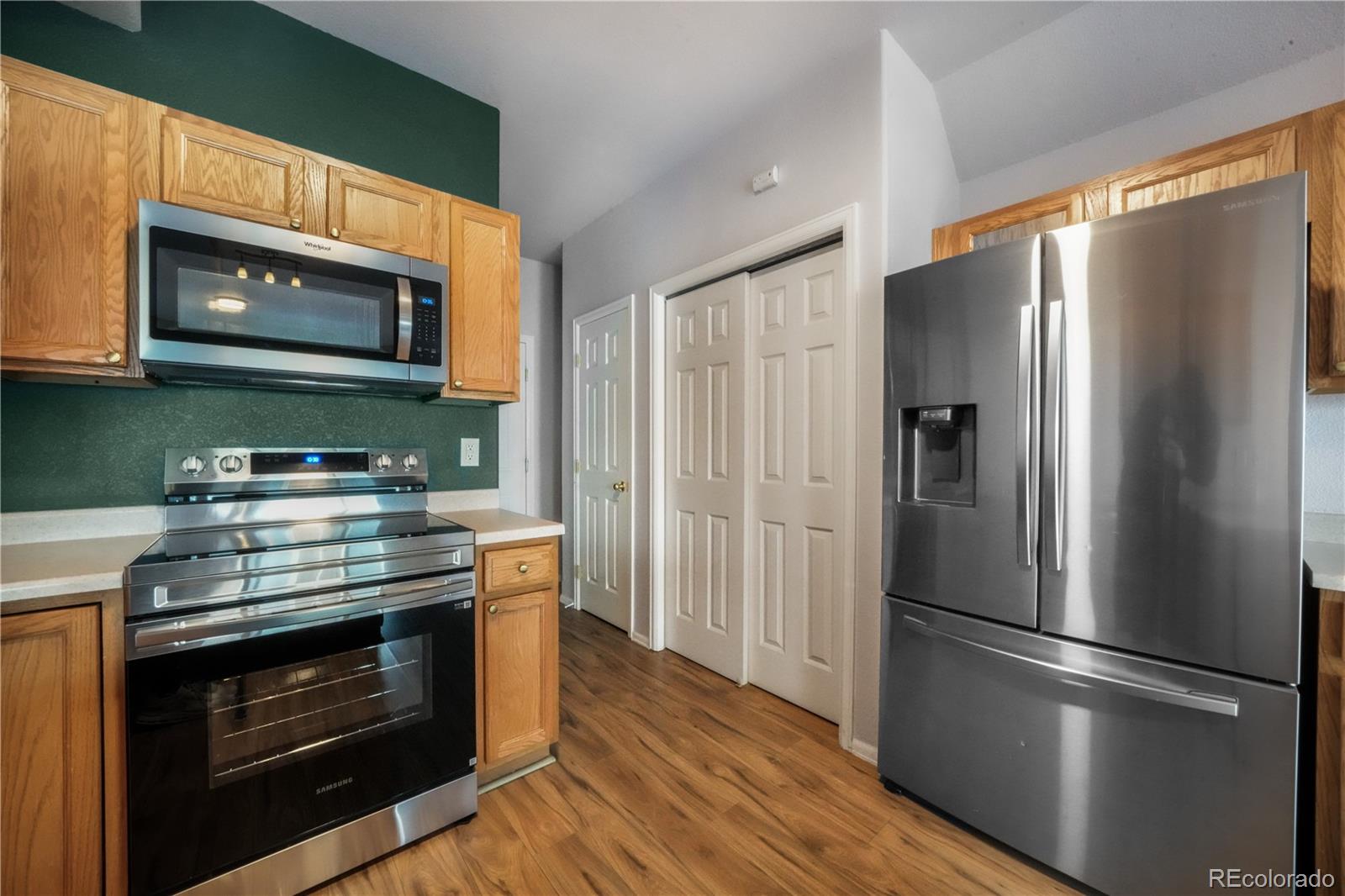 812 Hailey Glenn View