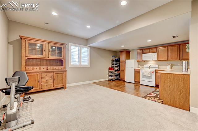 6708 Ironwood Tree Circle