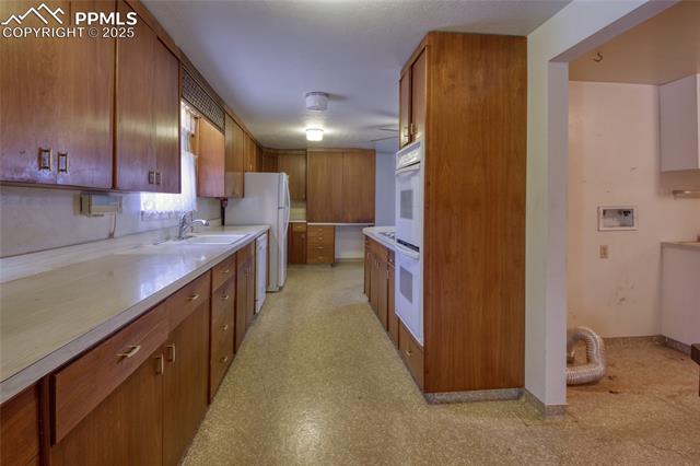 4113 Edwinstowe Avenue