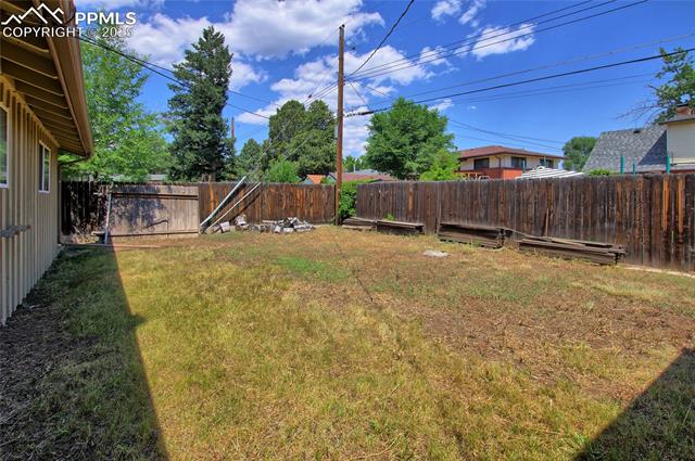 4113 Edwinstowe Avenue