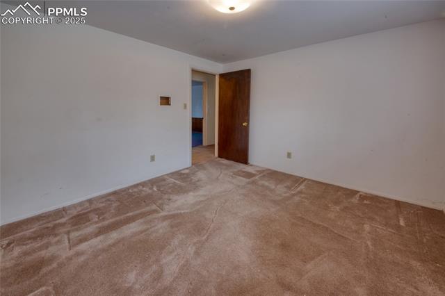 4113 Edwinstowe Avenue