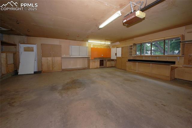 4113 Edwinstowe Avenue