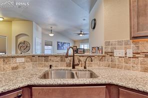 866 Yellow Jasper Point