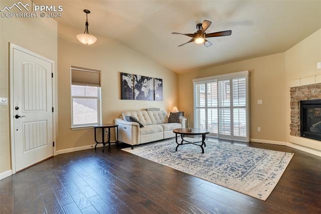 866 Yellow Jasper Point