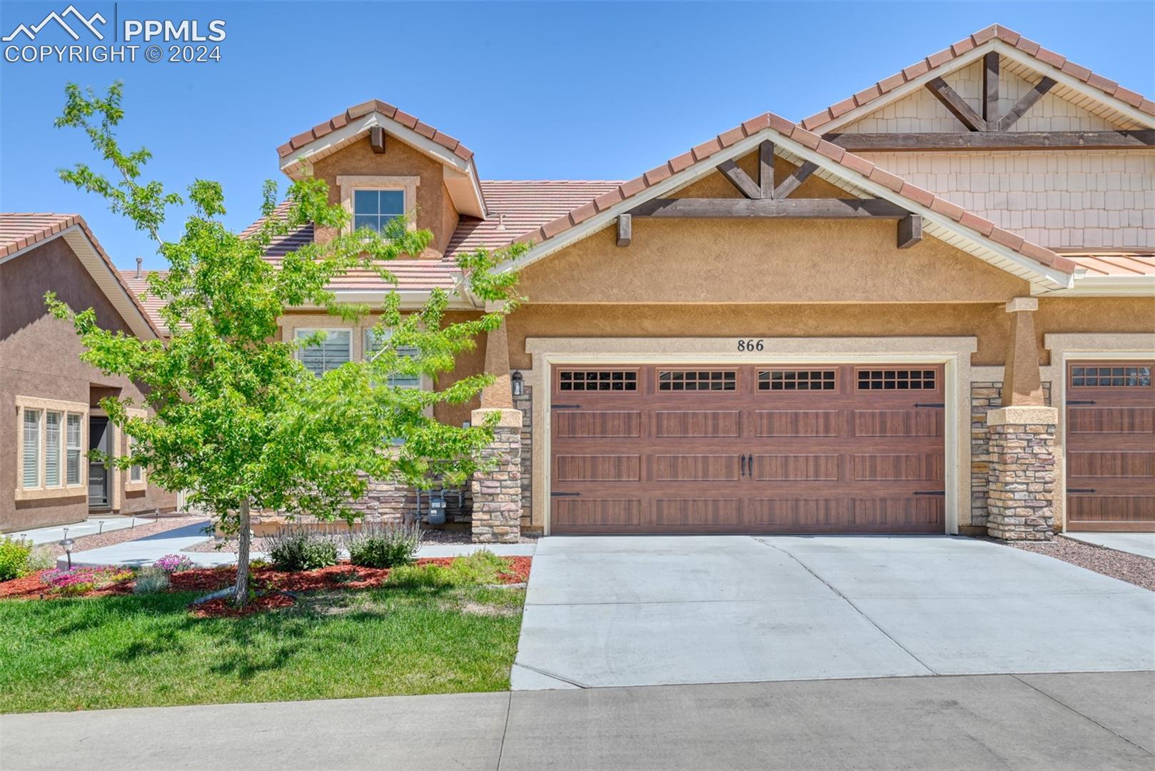 866 Yellow Jasper Point