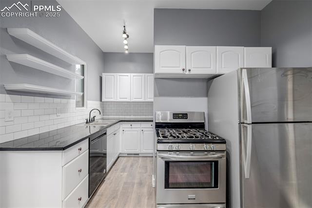 519 W Pikes Peak Avenue