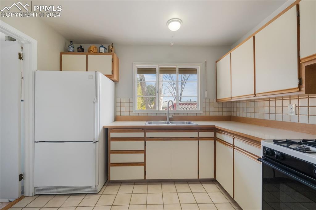 209 Davie Drive