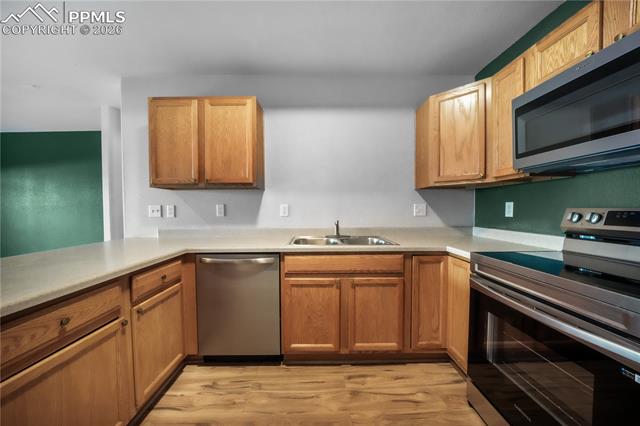 812 Hailey Glenn View