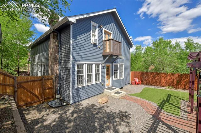 13 Oak Place