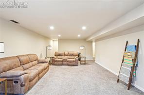 5435 Setters Way