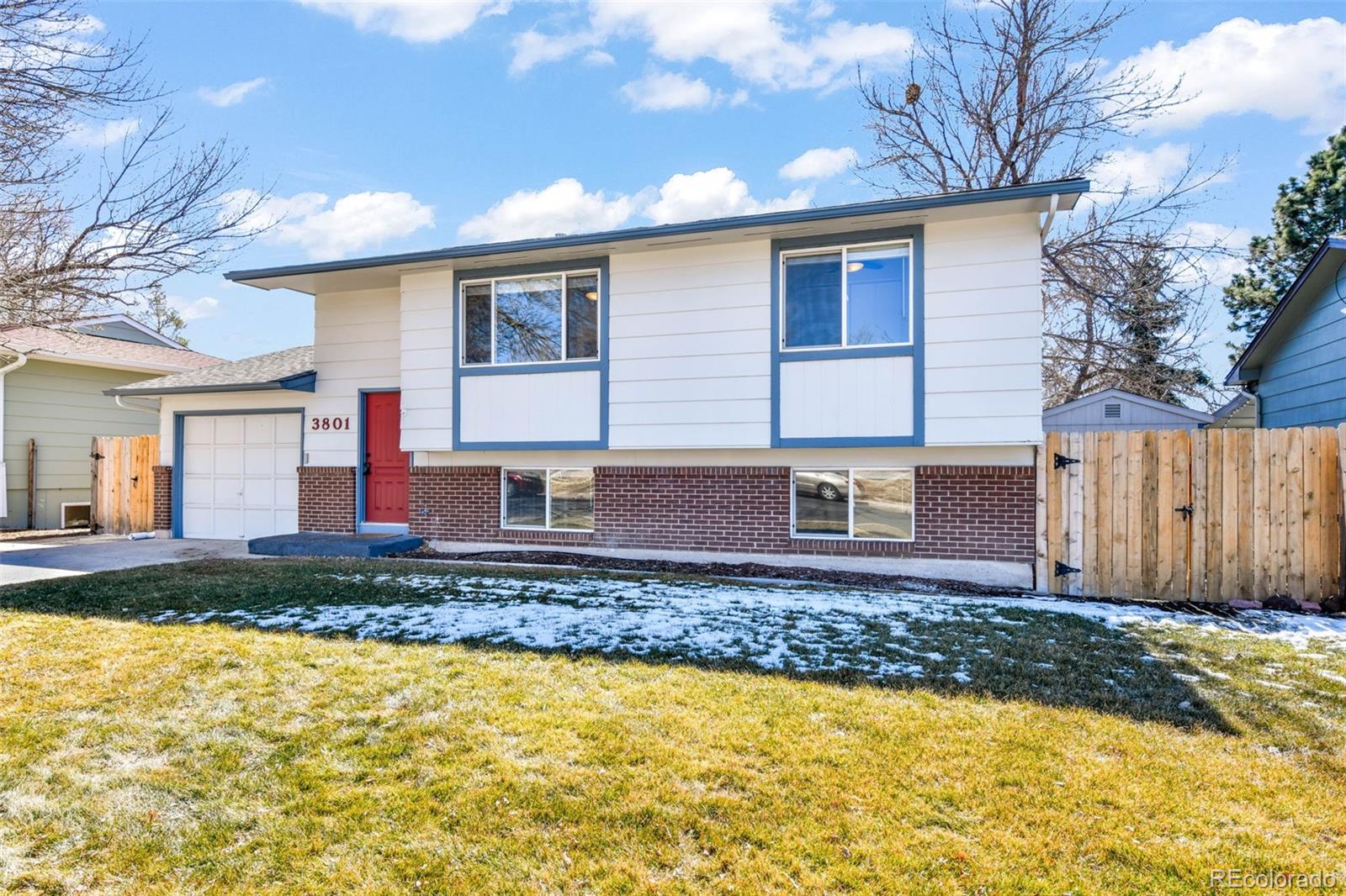 3801 Vaquero Circle