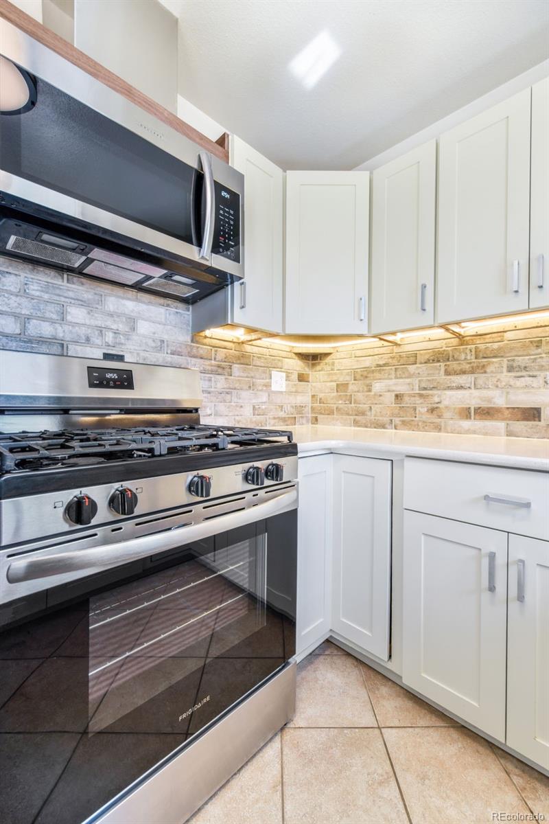 3801 Vaquero Circle