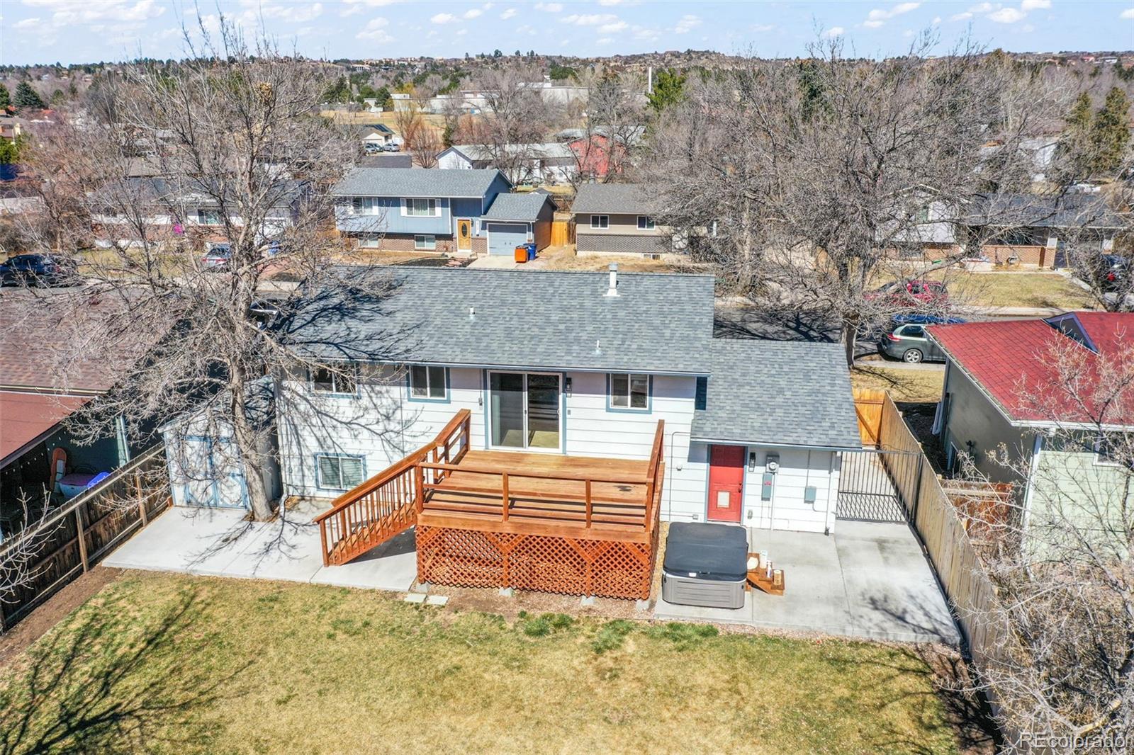 3801 Vaquero Circle