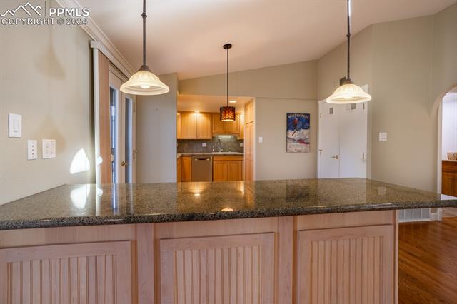 1074 Fontmore Road C