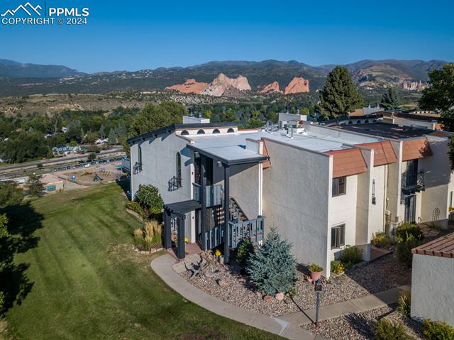 1074 Fontmore Road C