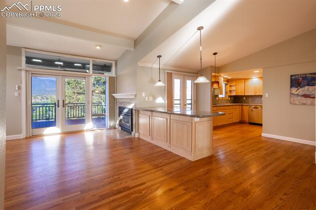 1074 Fontmore Road C