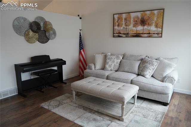 5750 Grapevine Drive