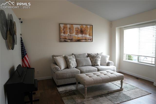 5750 Grapevine Drive