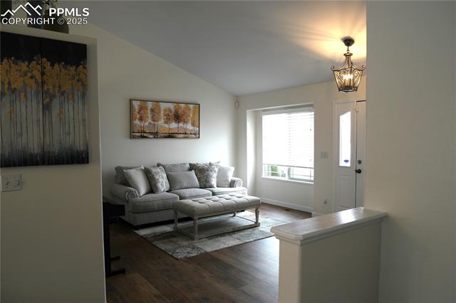 5750 Grapevine Drive