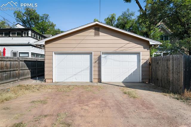 1330 N El Paso Street