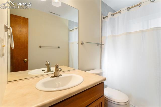 1330 N El Paso Street