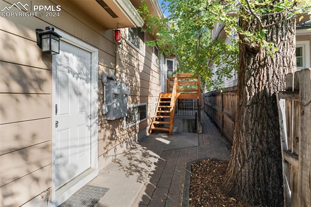 1330 N El Paso Street