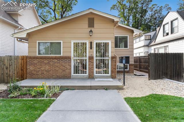 1330 N El Paso Street