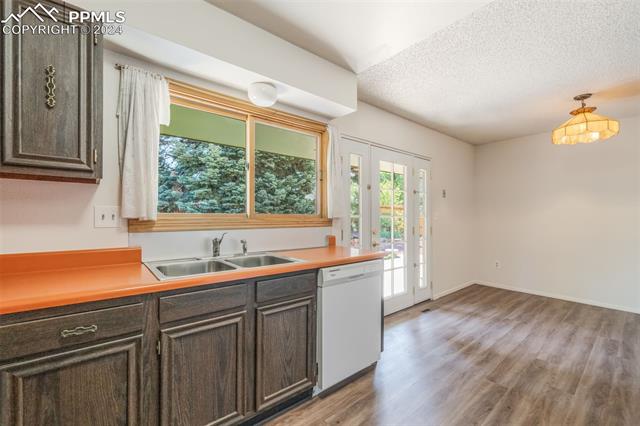 3055 W Westcliff Drive