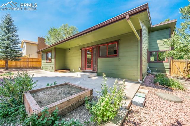 3055 W Westcliff Drive