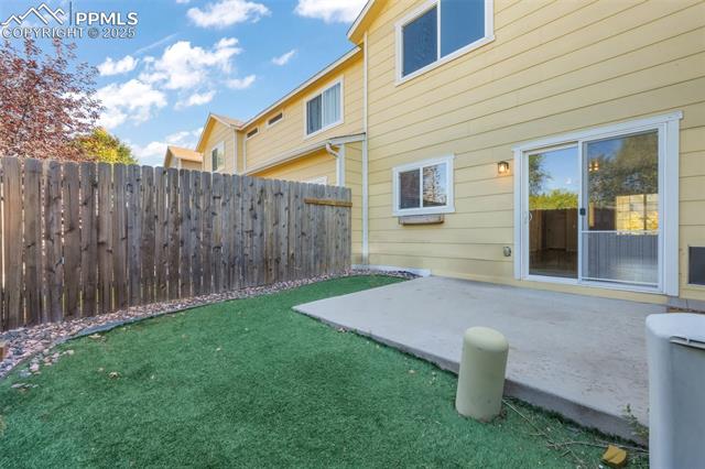 631 Hailey Glenn View