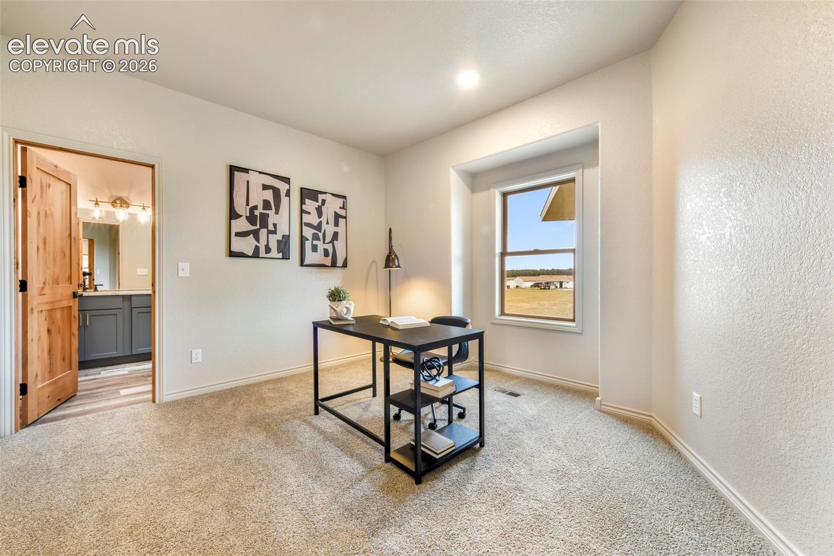 18050 Quarterhorse Lane