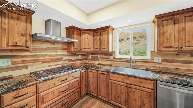 2345 Rossmere Street