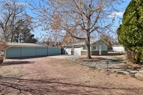 4114 Edwinstowe Avenue
