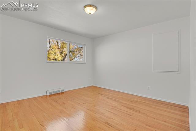 4114 Edwinstowe Avenue