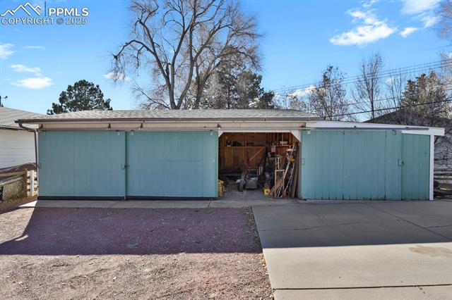 4114 Edwinstowe Avenue