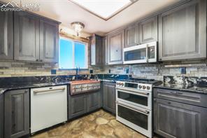 9236 Chieftan Drive