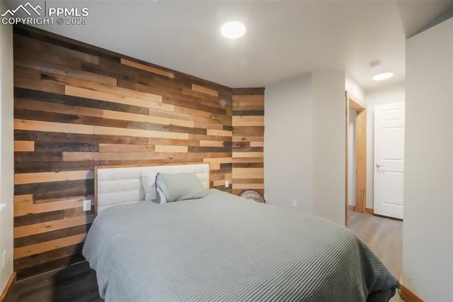 3656 N HANCOCK Avenue