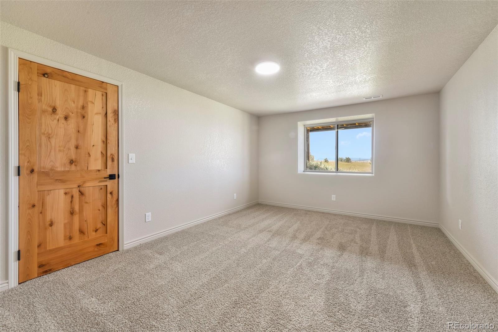 18050 Quarterhorse Lane