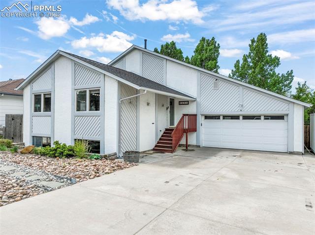 2485 Maroon Bells Avenue