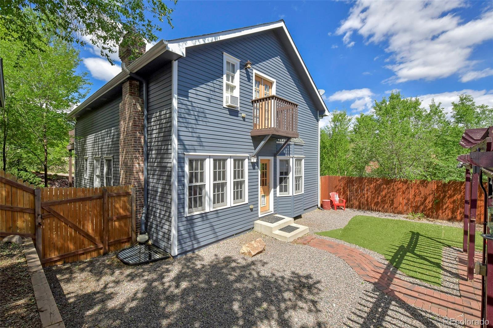 13 Oak Place