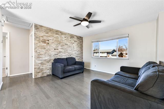 3801 Vaquero Circle