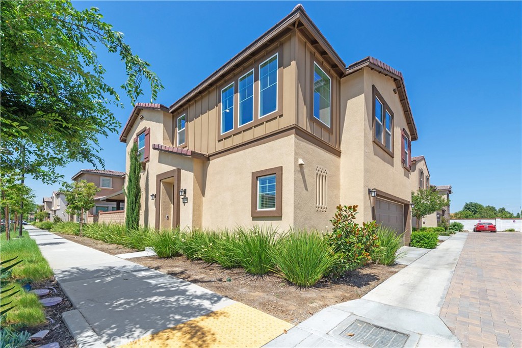 30478 Village Knoll Drive