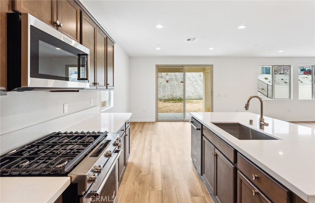 4180 Larchwood Lane