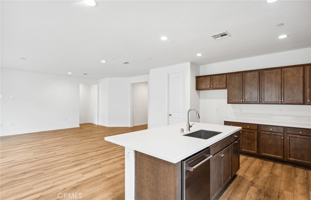 4180 Larchwood Lane