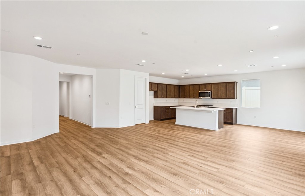 4180 Larchwood Lane